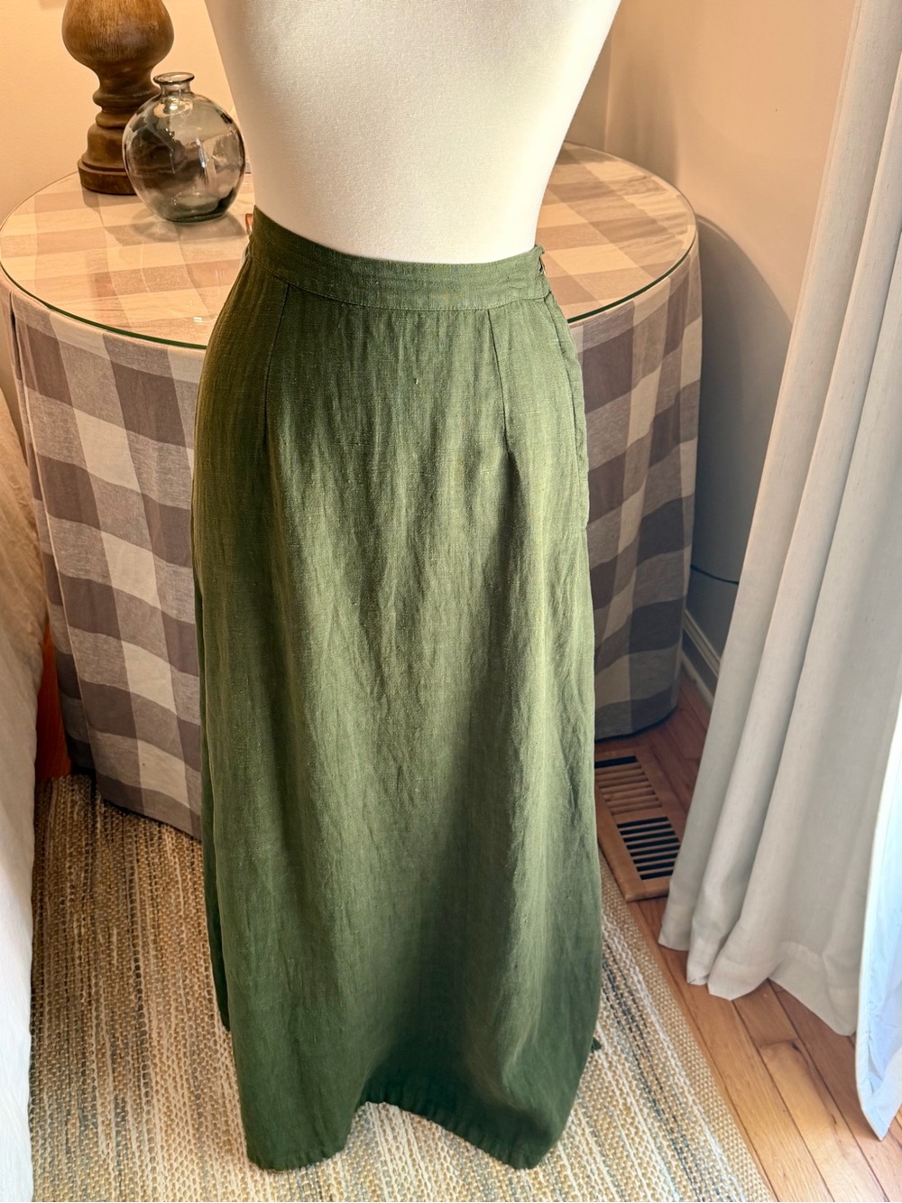California Threads 100% Linen Olive Green Maxi Skirt. Sz. M. Made in USA.